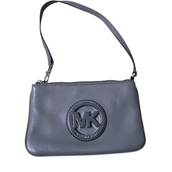 Michael Kors Gray Fulton Wristlet Large - Picture 1 of 5